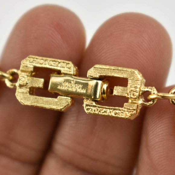 GIVENCHY: Gold Metal "G" Links Bracelet (nr) - Picture 4 of 7